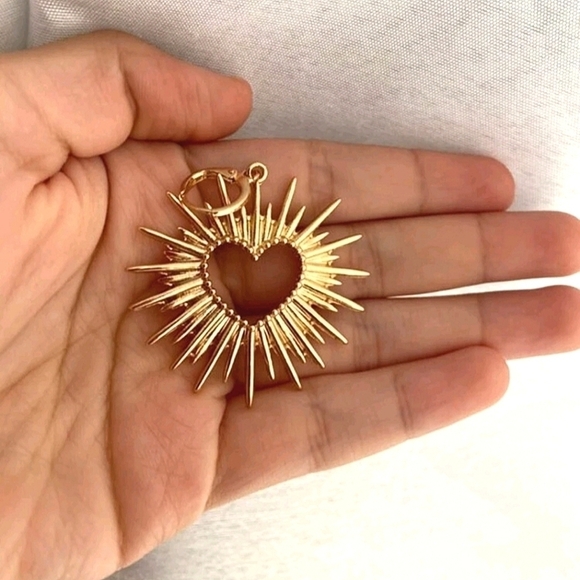 Women's Gold plated hollow heart burst spike punk dangle boho edgy earrings - Picture 8 of 13